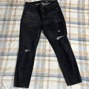 Brand new Old Navy High rise Rockstar Super skinny size 14